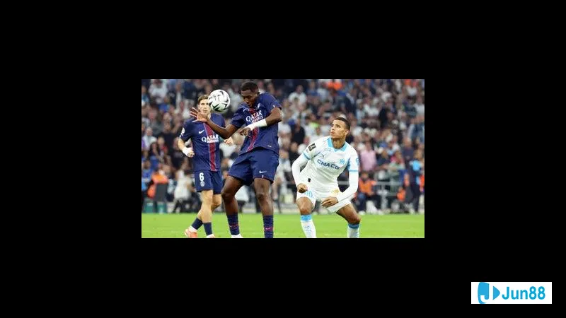 Hình ảnh hành động trận đấu giữa PAOK và Maccabi Tel Aviv Hình ảnh hành động trận đấu giữa PAOK và Maccabi Tel Aviv