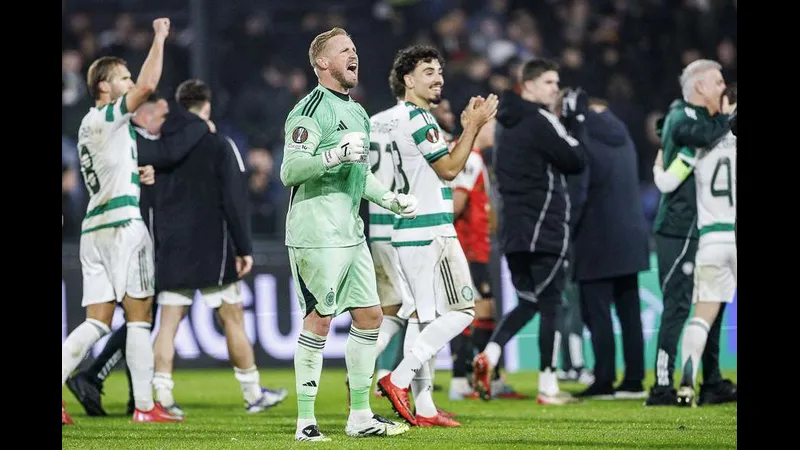 Cầu thủ của Dobrudzha và Ludogorets đấu tranh gay gắt trên sân cỏ Cầu thủ của Dobrudzha và Ludogorets đấu tranh gay gắt trên sân cỏ